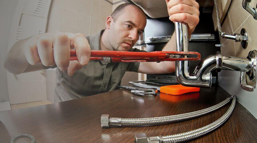 Local tankless water heater installation in Macon, IL